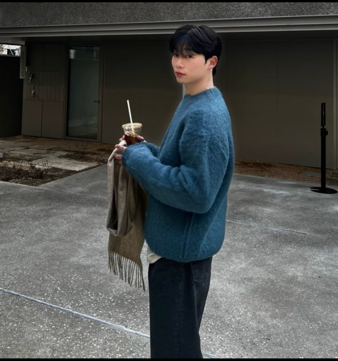 (秋冬必備) 圓領純色針織冷衫