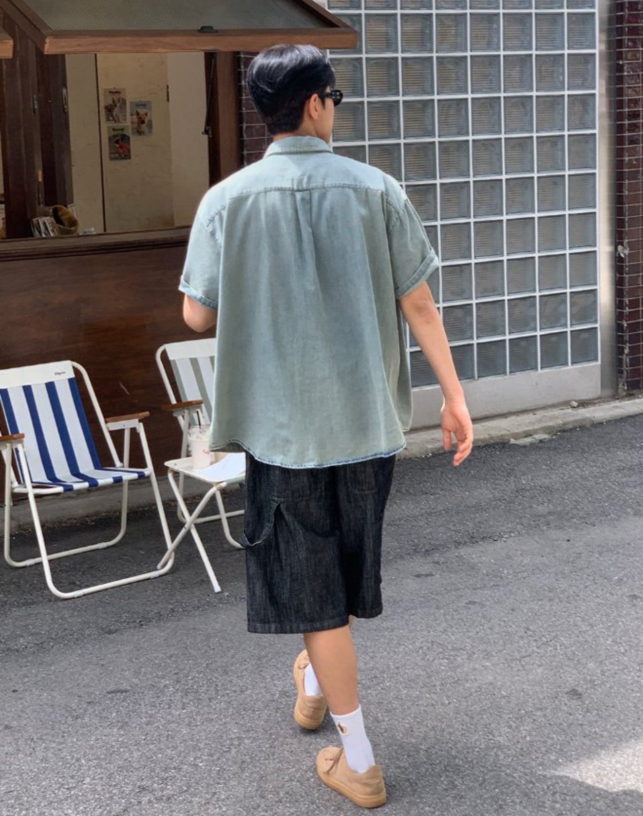 單口袋素色牛仔恤衫