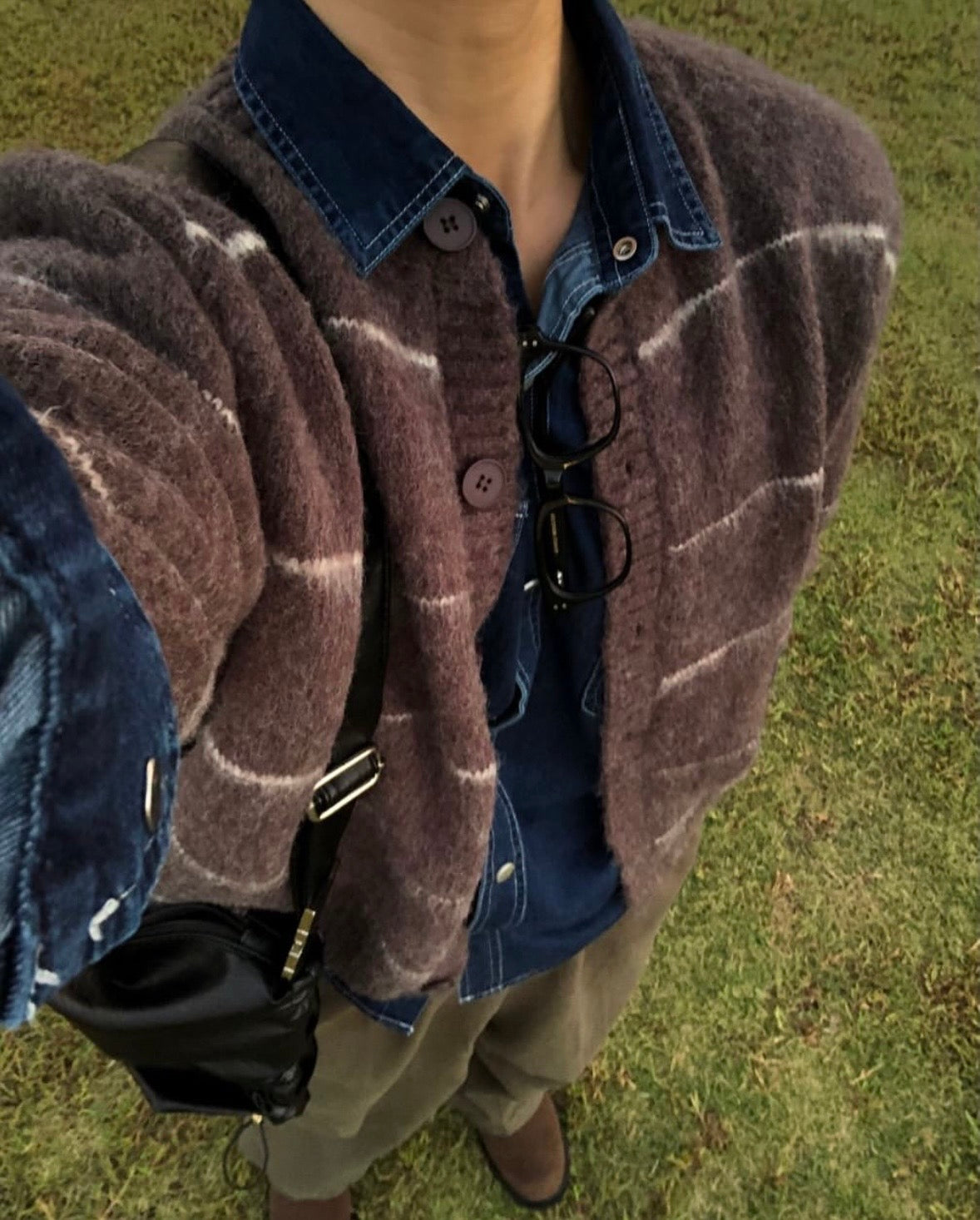 橫間鈕扣柔軟馬海毛冷衫