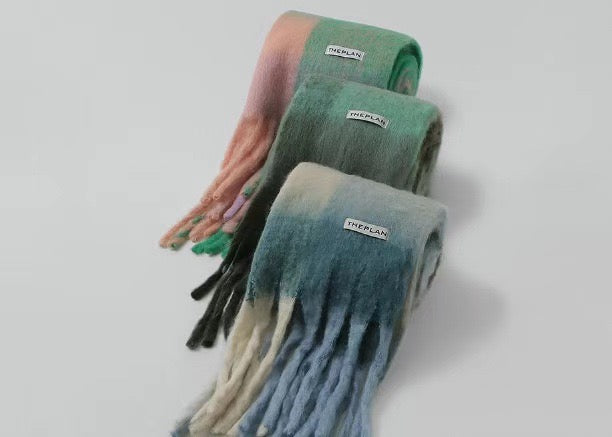 韓製羊絨格紋流蘇頸巾