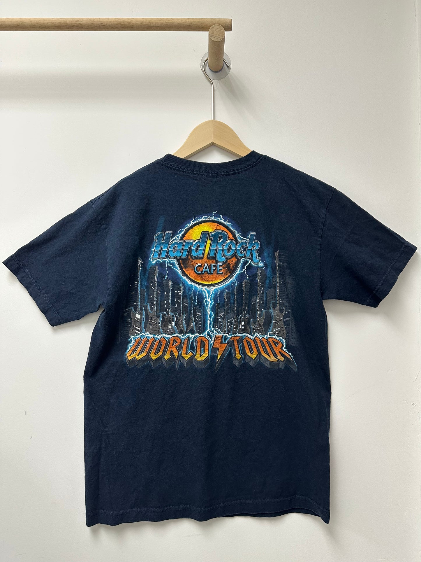 Hard Rock Cafe-Thunder