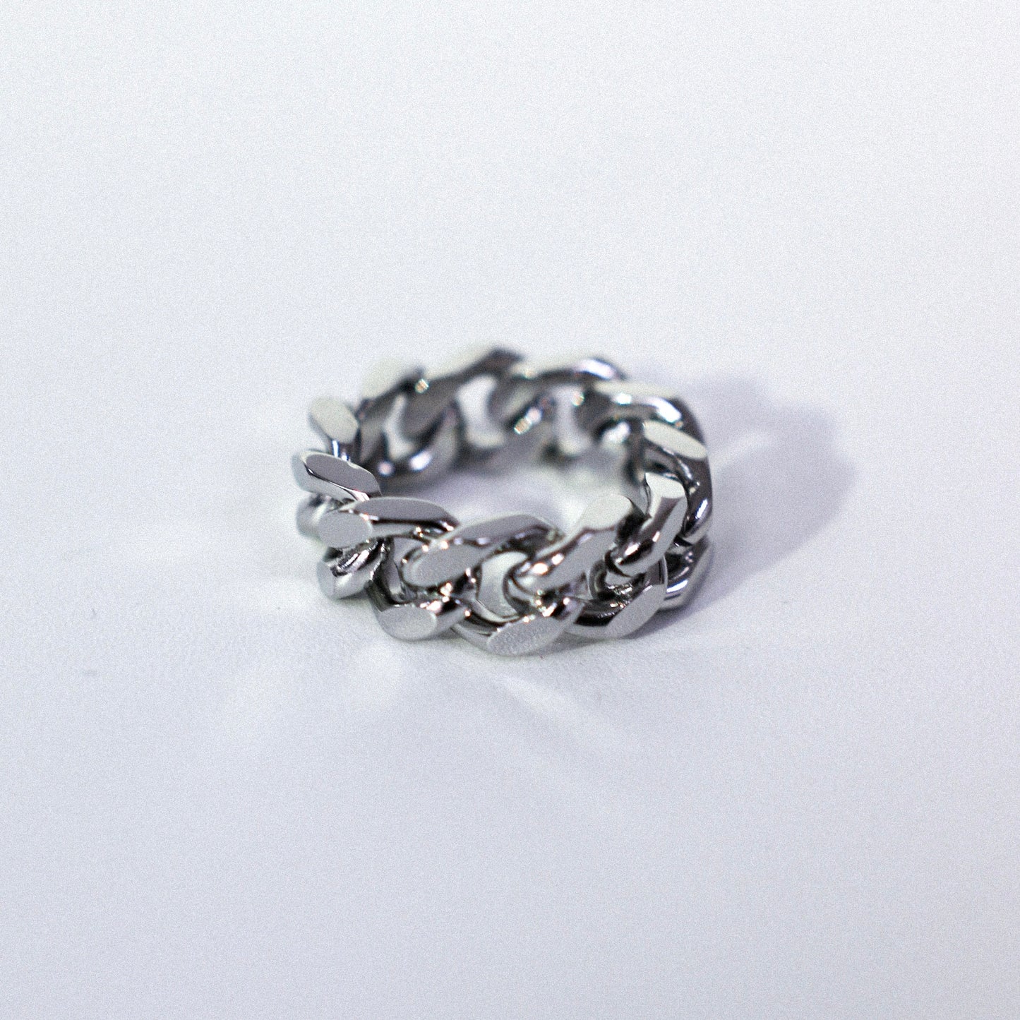 Twisted ring