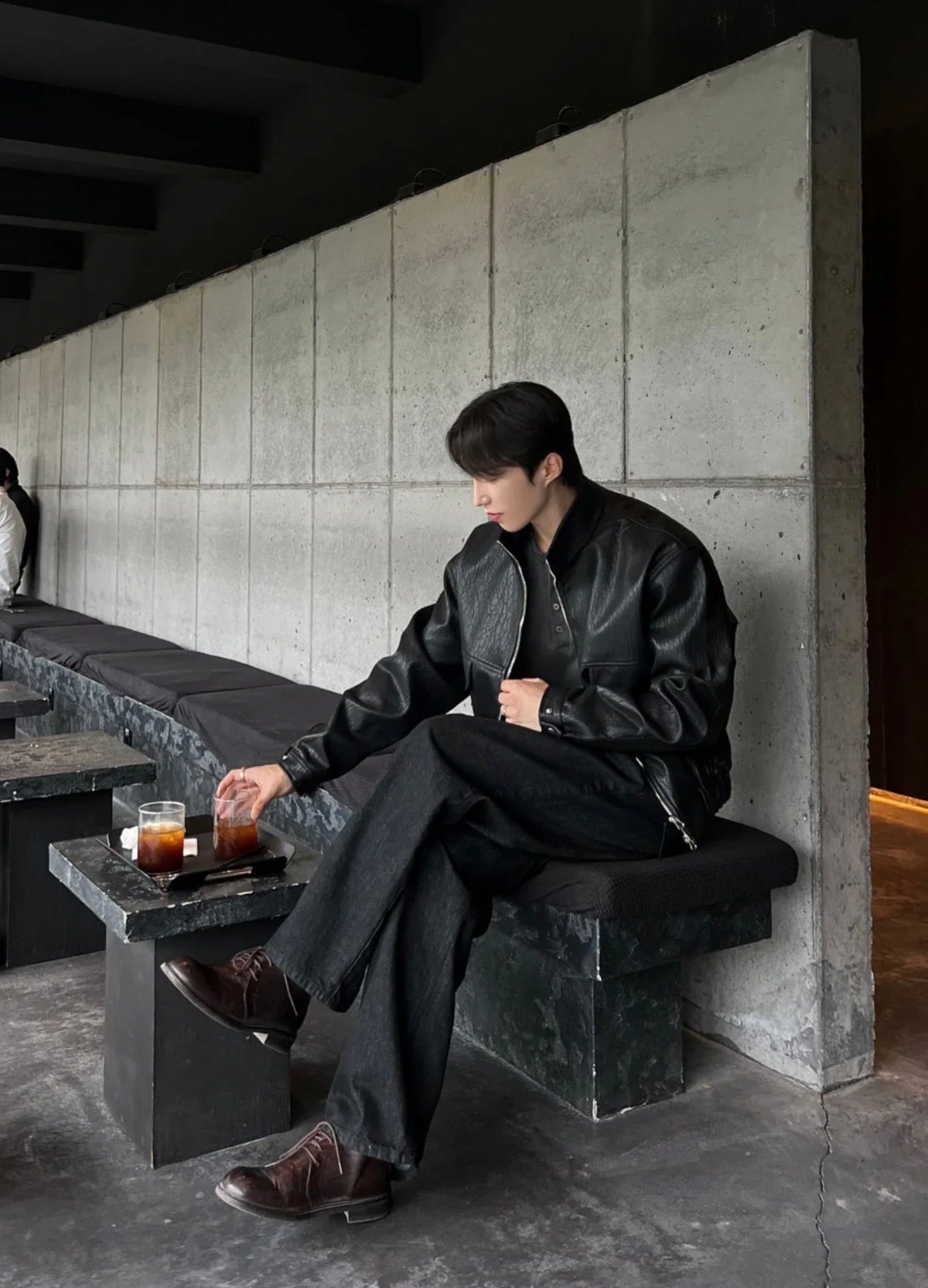 拒絕膠皮！質感紋理復古皮褸｜2色入