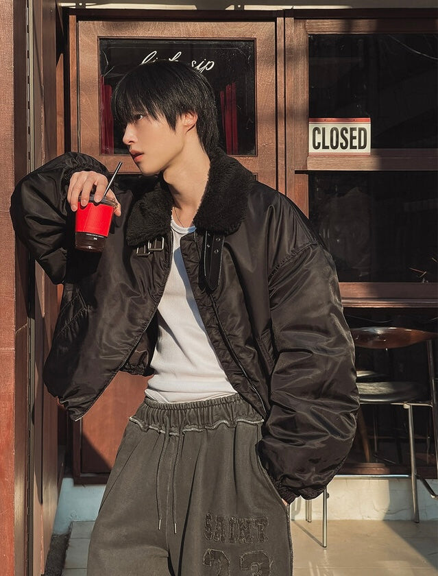 款式超靚！毛絨粒翻領短版拉鏈外套｜2色入