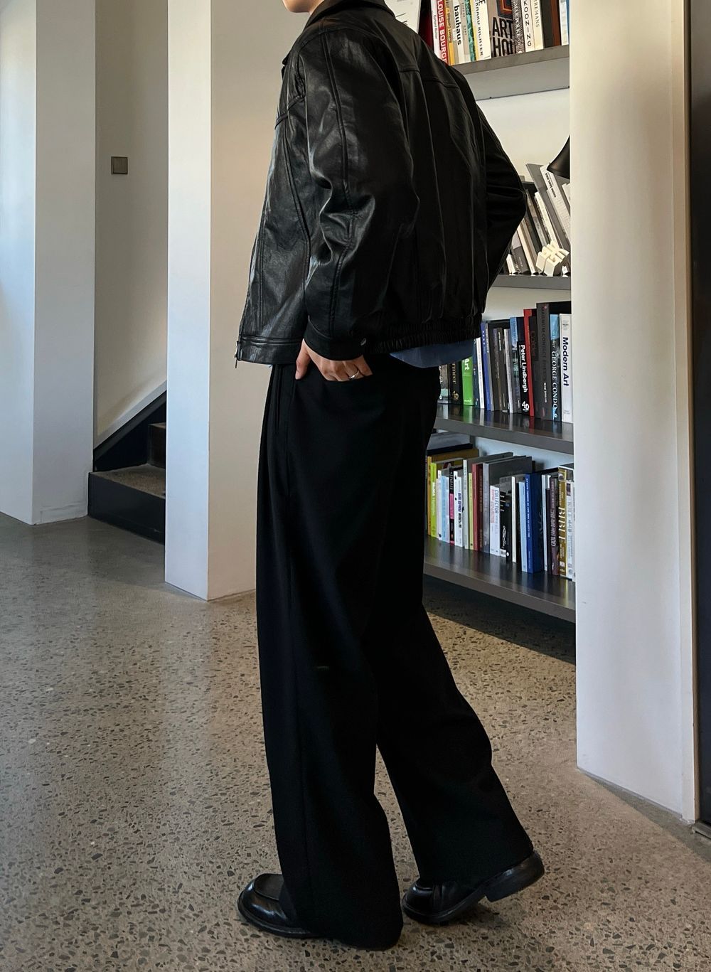 低調光澤感！植物性純素寬鬆短皮褸｜2色入