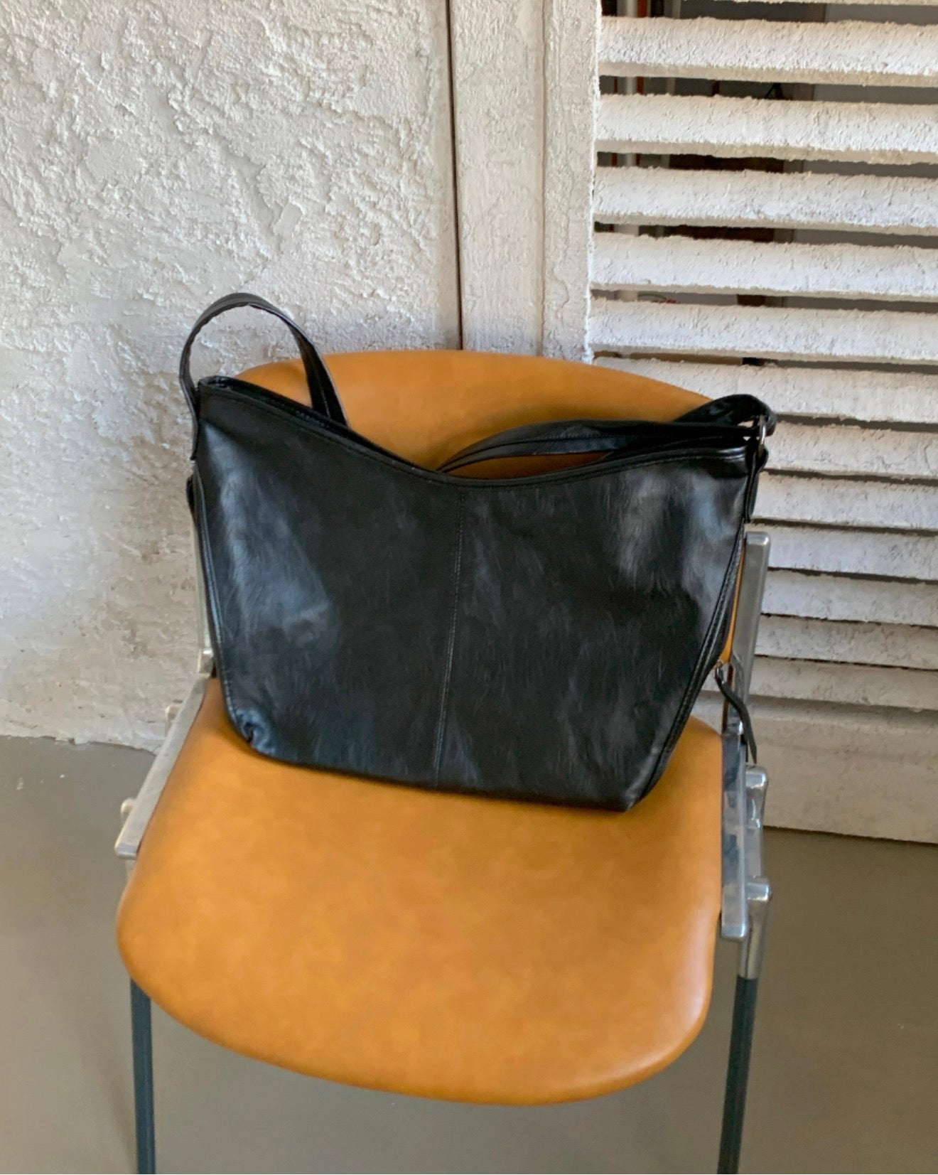 PREMIUM👑韓製裂紋理軟皮革斜孭袋｜3色入