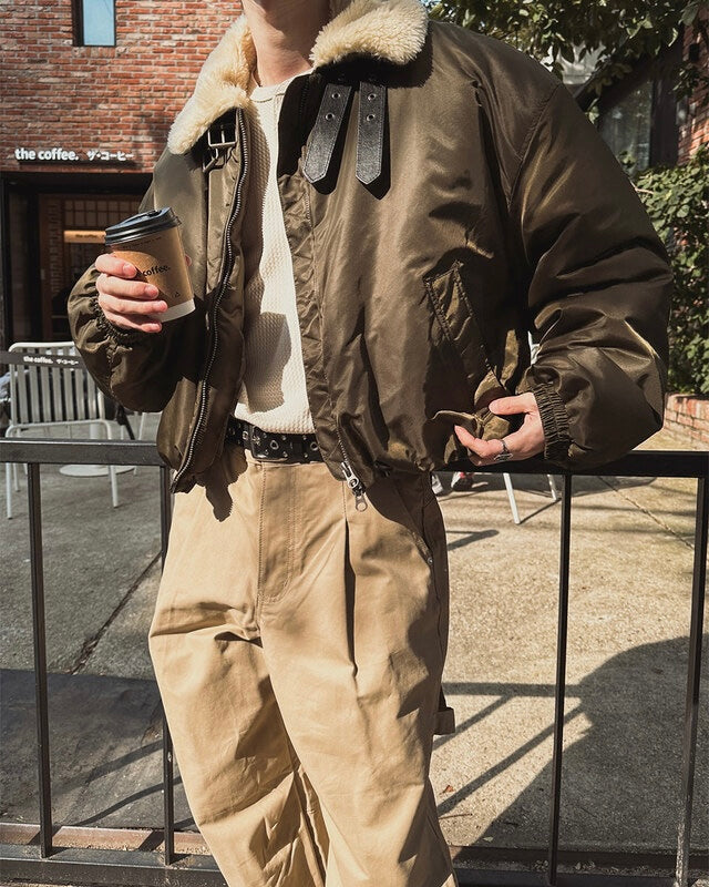 款式超靚！毛絨粒翻領短版拉鏈外套｜2色入