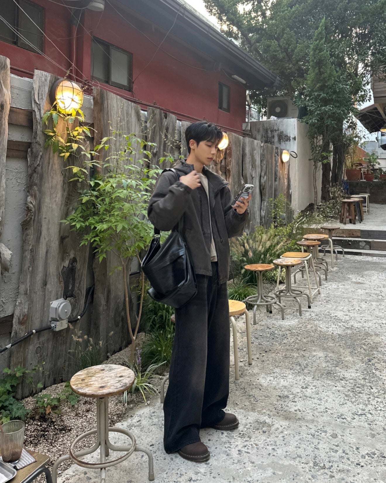 PREMIUM👑韓製裂紋理軟皮革斜孭袋｜3色入