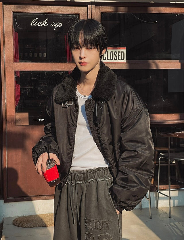 款式超靚！毛絨粒翻領短版拉鏈外套｜2色入