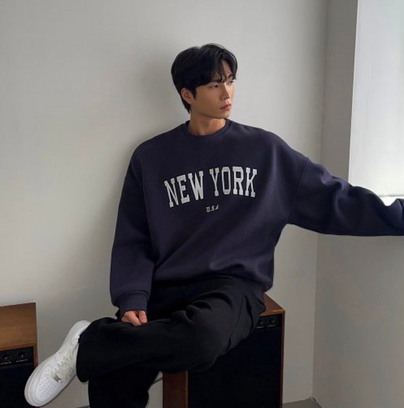 [重磅]NEW YORK刺繡LOGO圓領衛衣