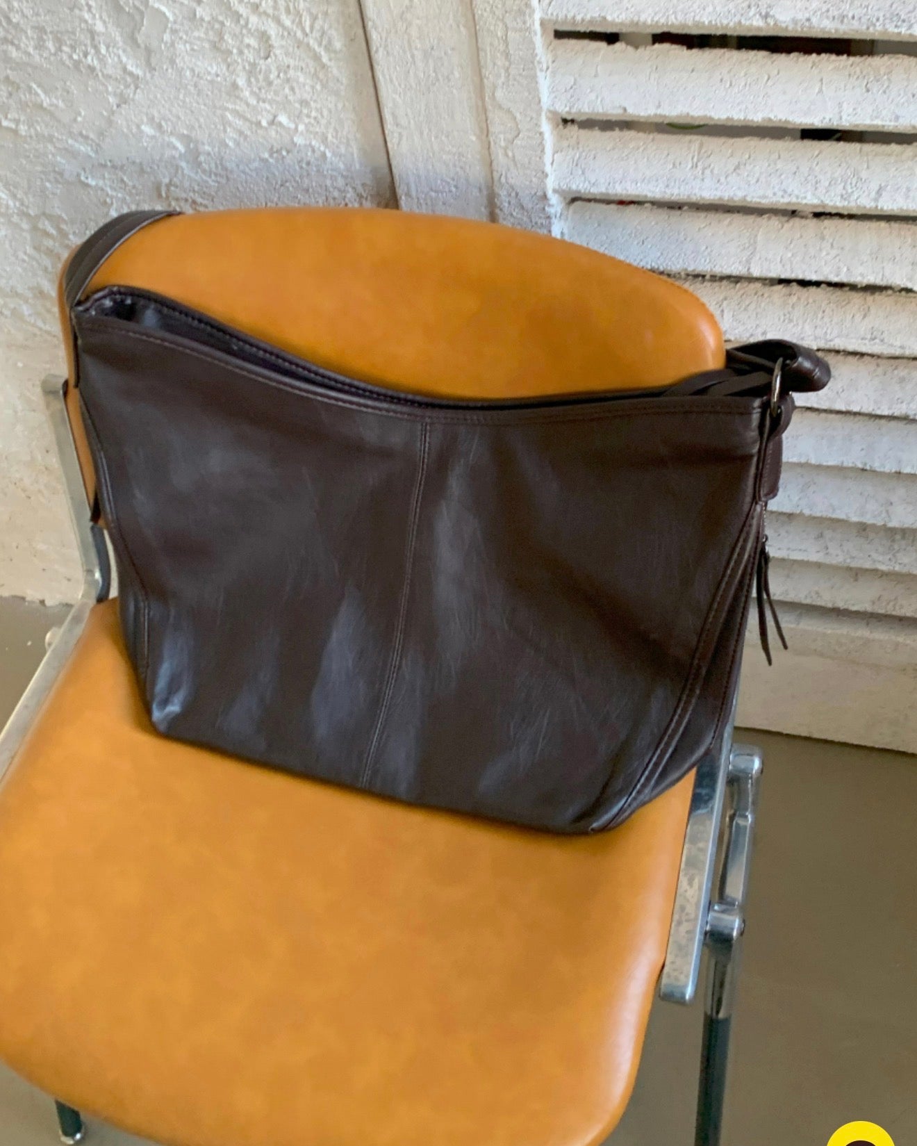 PREMIUM👑韓製裂紋理軟皮革斜孭袋｜3色入