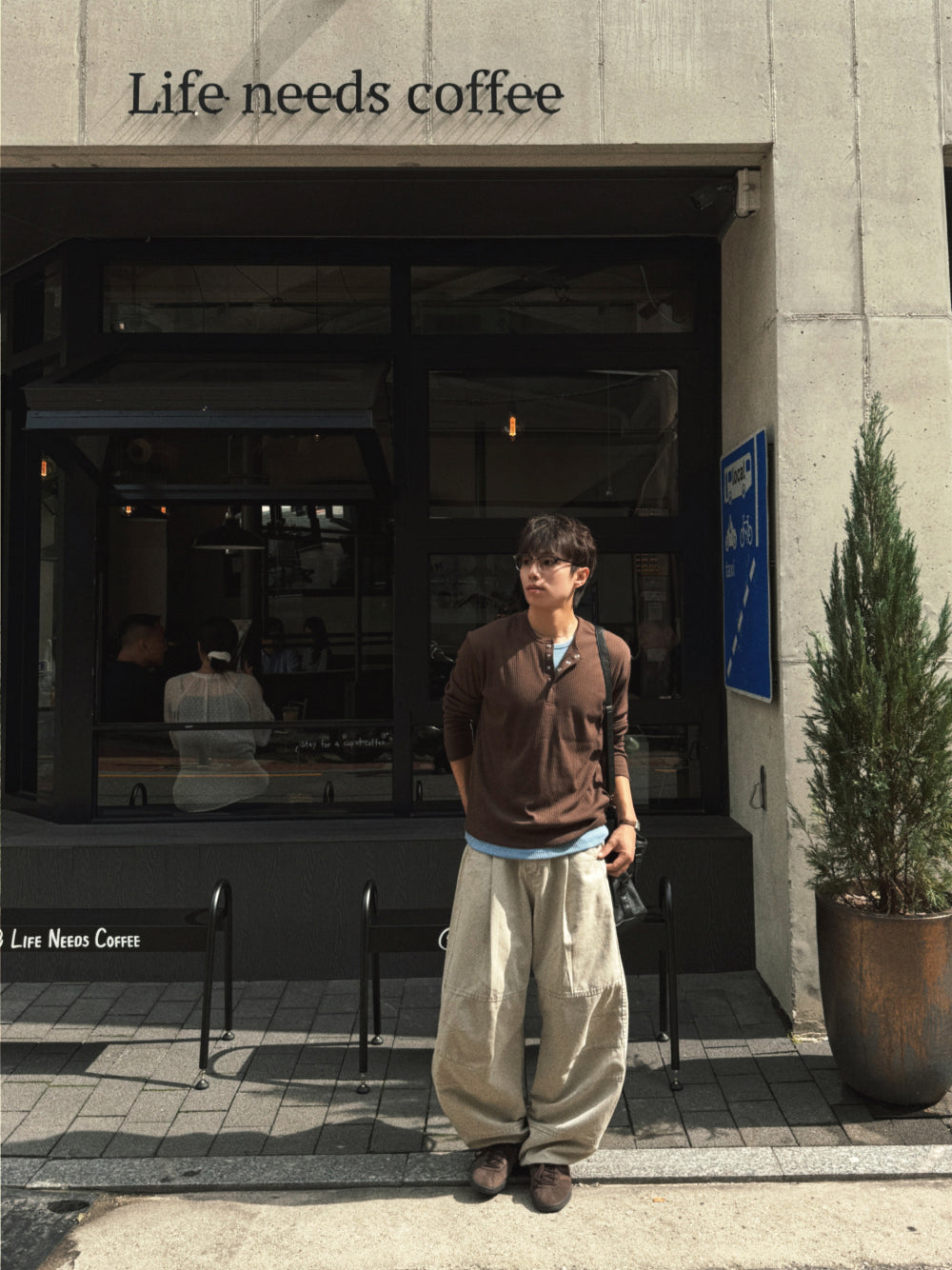 紳士風單品！假兩件細坑紋亨利領Tee｜4色入