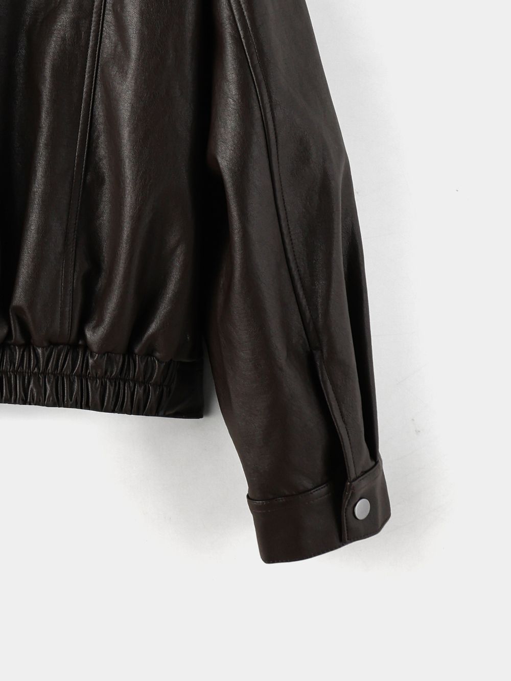 低調光澤感！植物性純素寬鬆短皮褸｜2色入