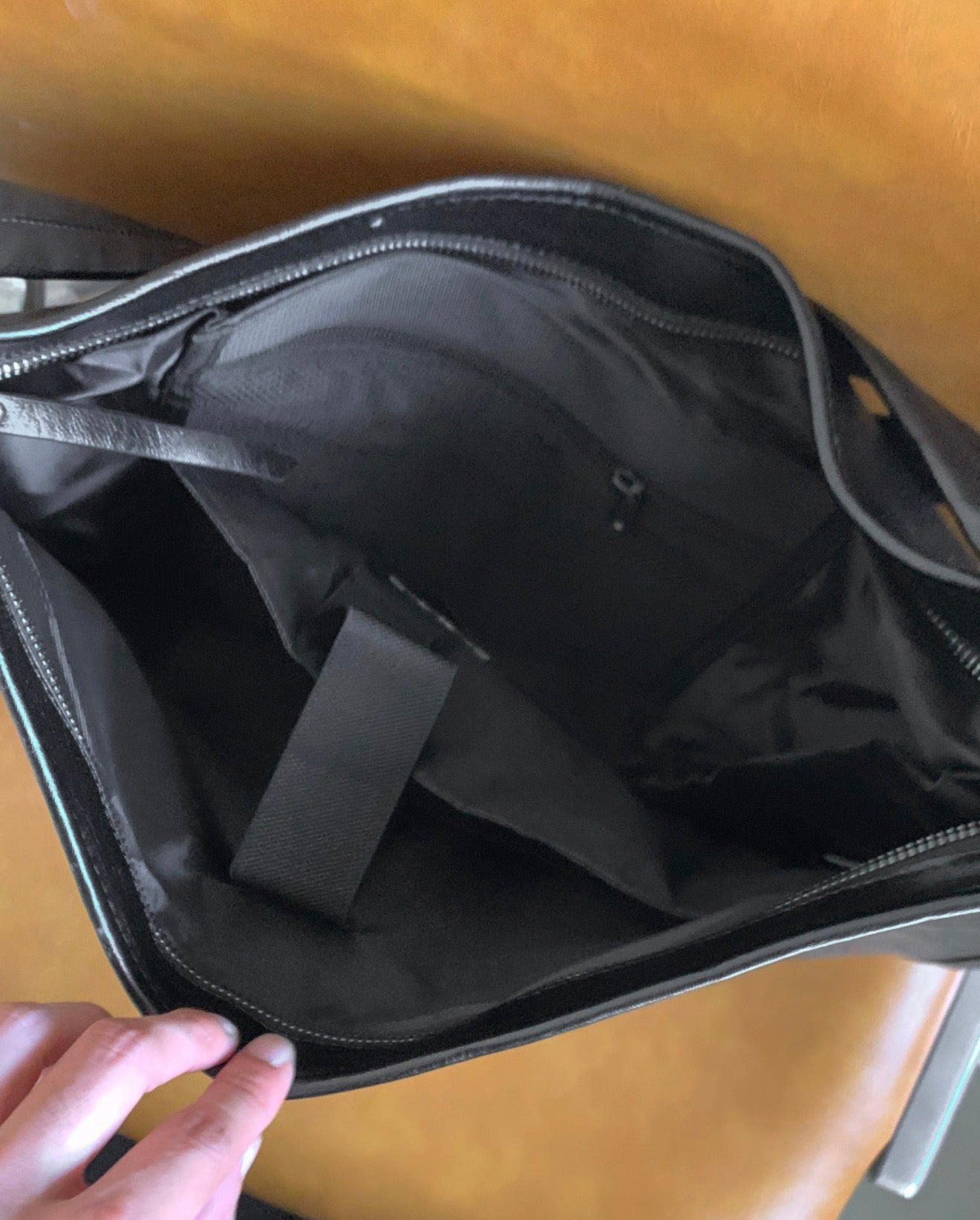 PREMIUM👑韓製裂紋理軟皮革斜孭袋｜3色入