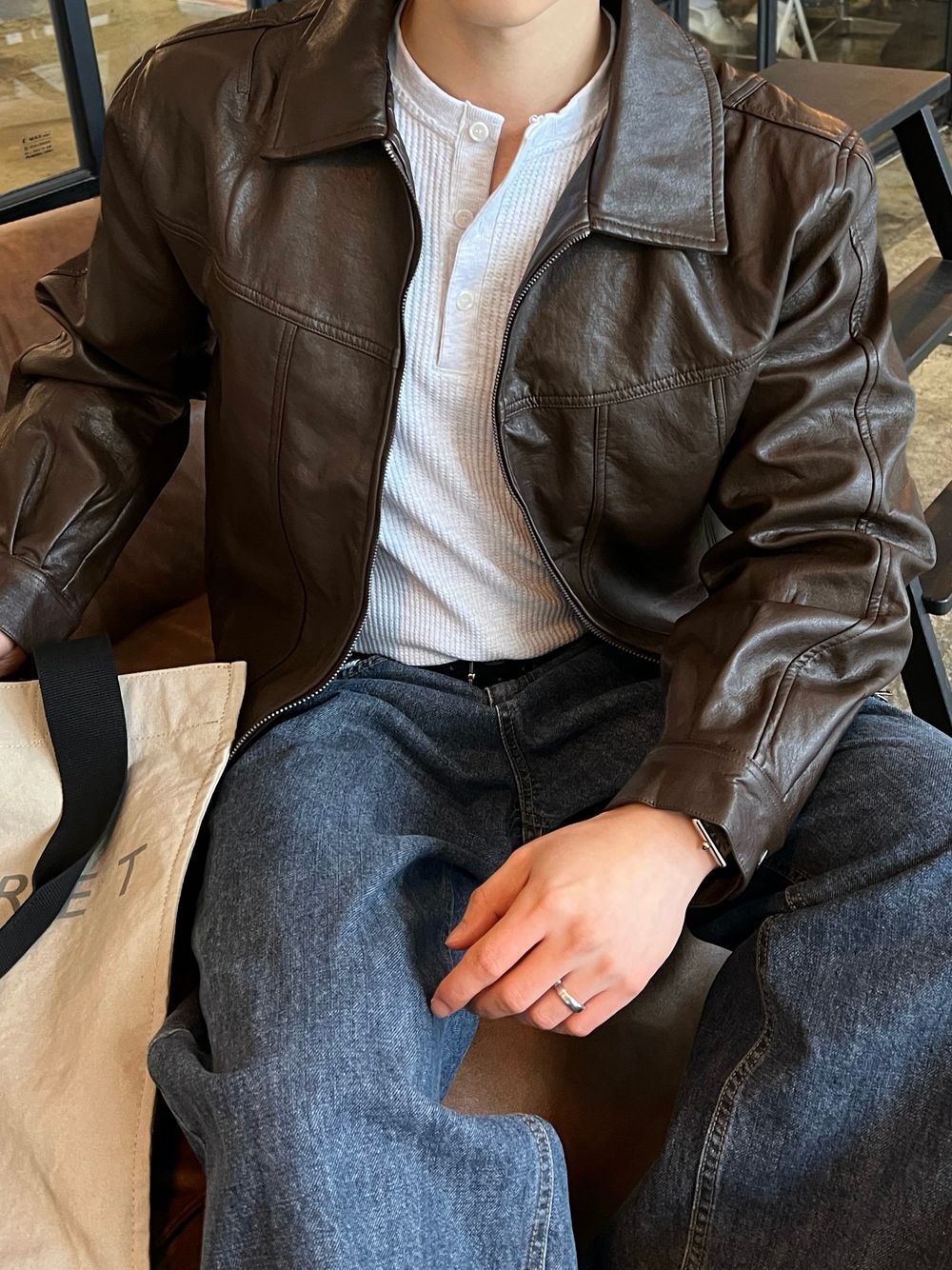 低調光澤感！植物性純素寬鬆短皮褸｜2色入