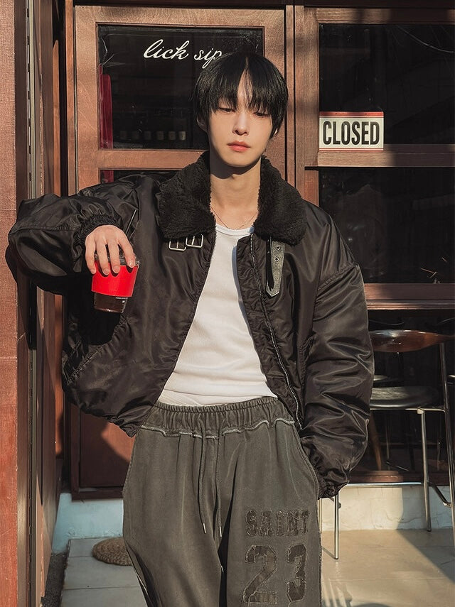 款式超靚！毛絨粒翻領短版拉鏈外套｜2色入