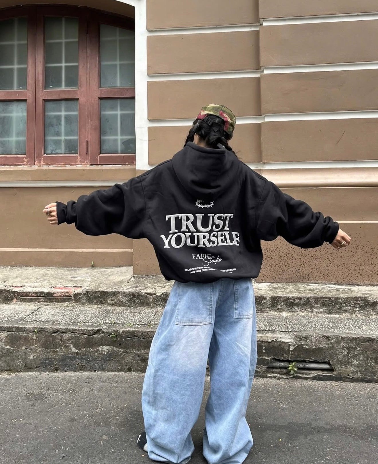 Trust Yourself 美式短版Hoodie🇻🇳