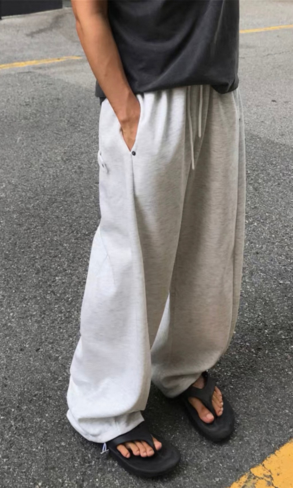 弧形拼接鈕扣闊腳棉褲