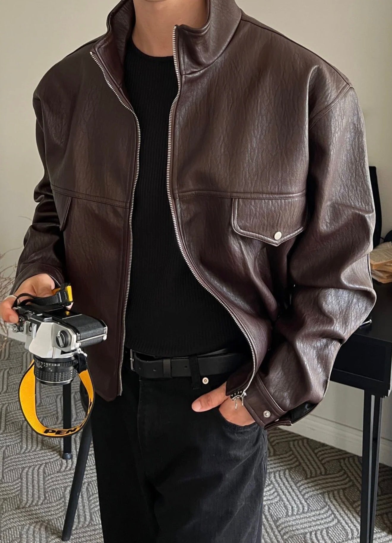 拒絕膠皮！質感紋理復古皮褸｜2色入