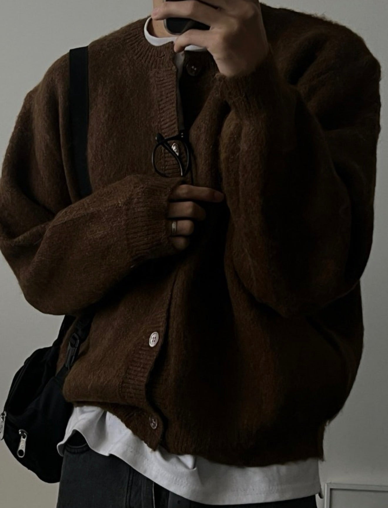 [含11%羊毛]柔軟半剪裁馬海毛純色針織衫