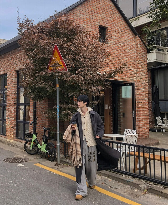 冬日感MAX！牛角扣麻花開胸針織外套｜3色入