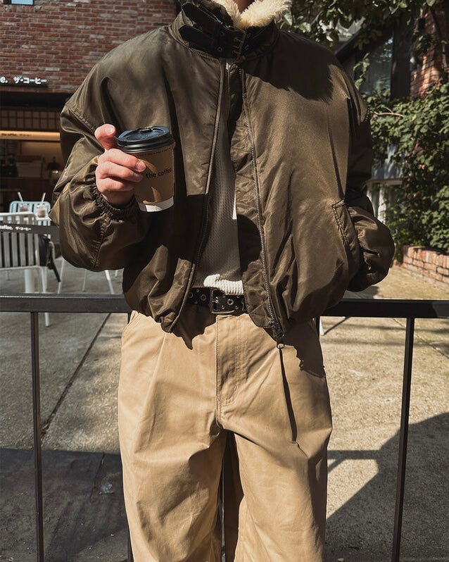 款式超靚！毛絨粒翻領短版拉鏈外套｜2色入