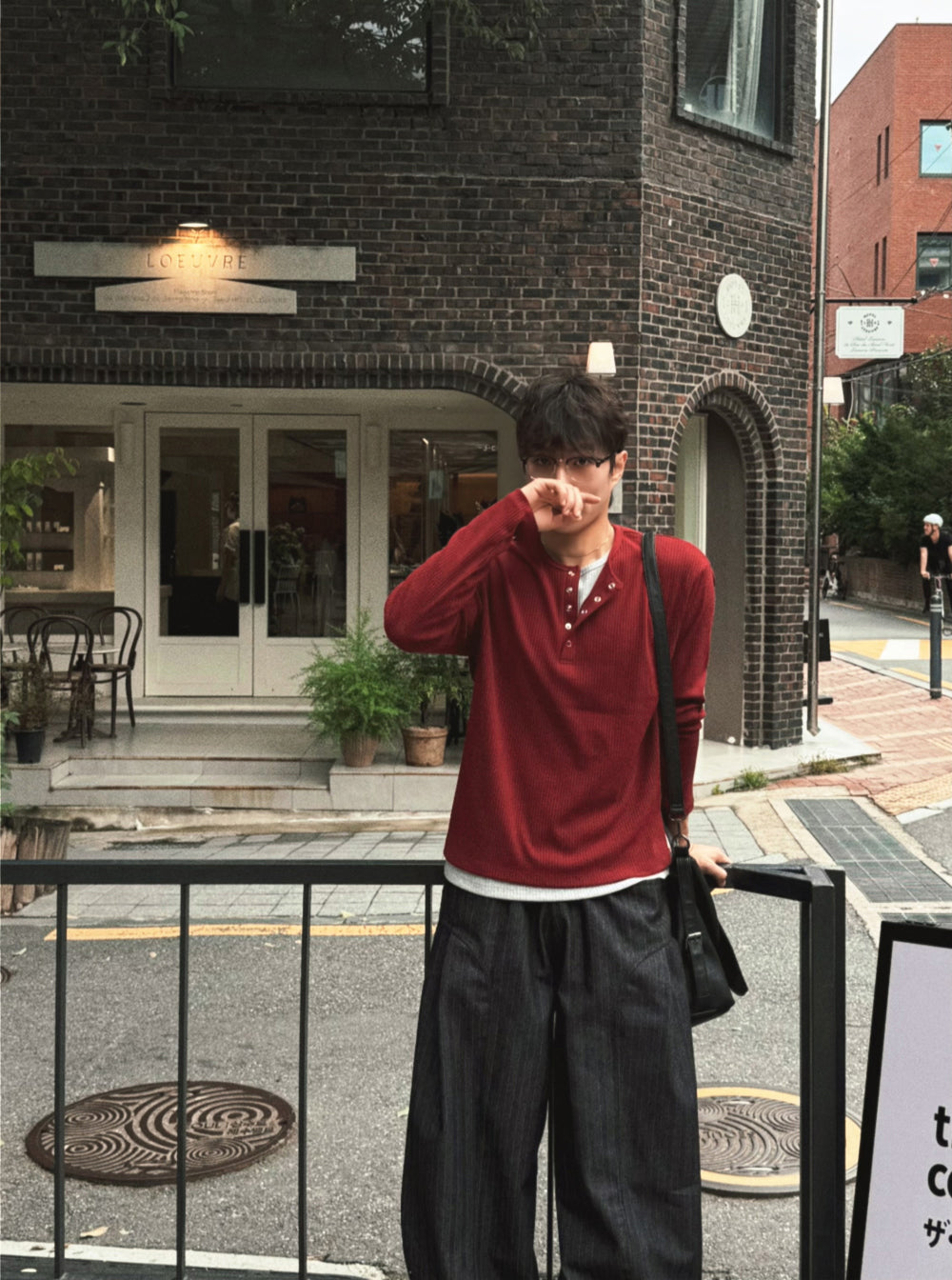 紳士風單品！假兩件細坑紋亨利領Tee｜4色入