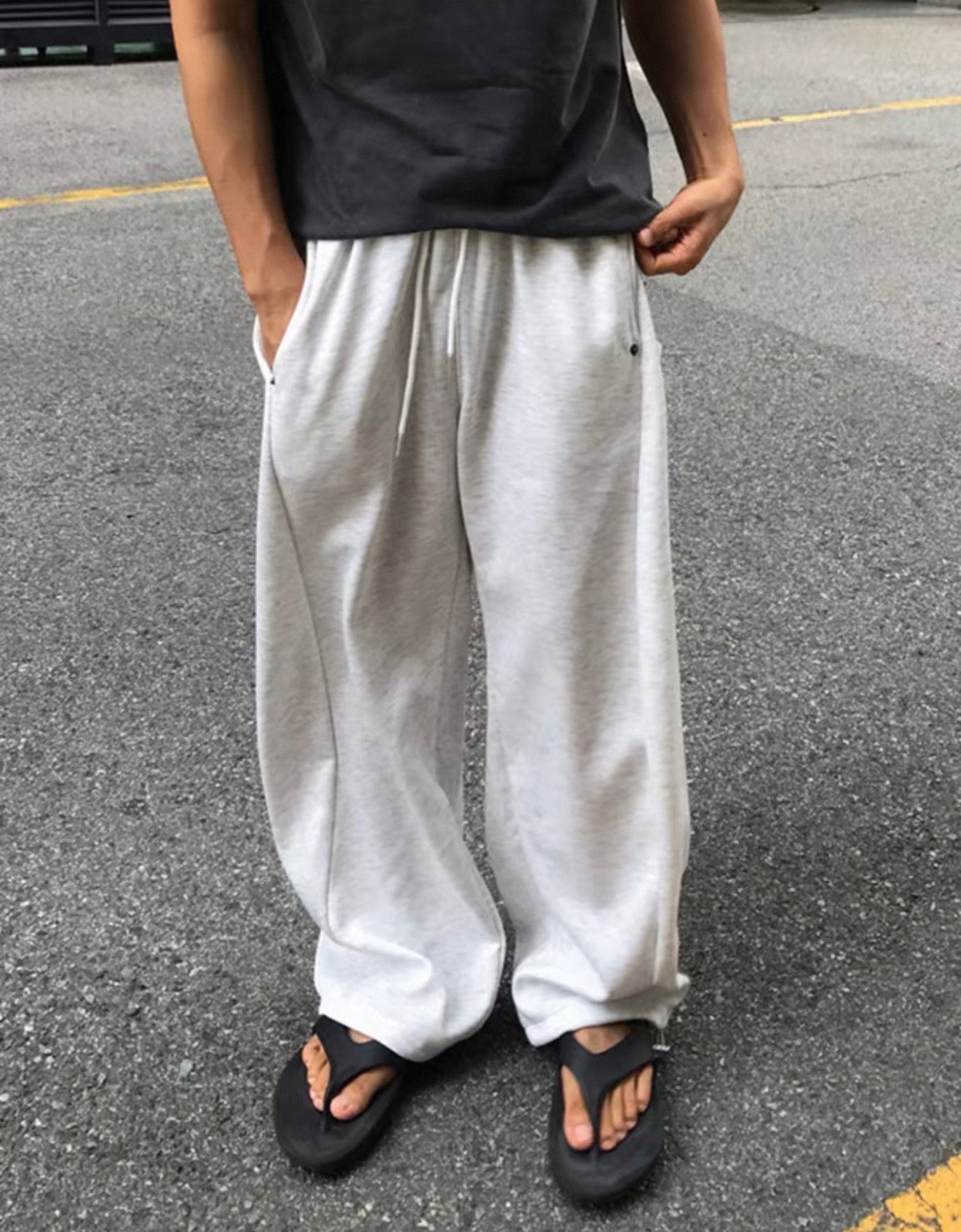 弧形拼接鈕扣闊腳棉褲