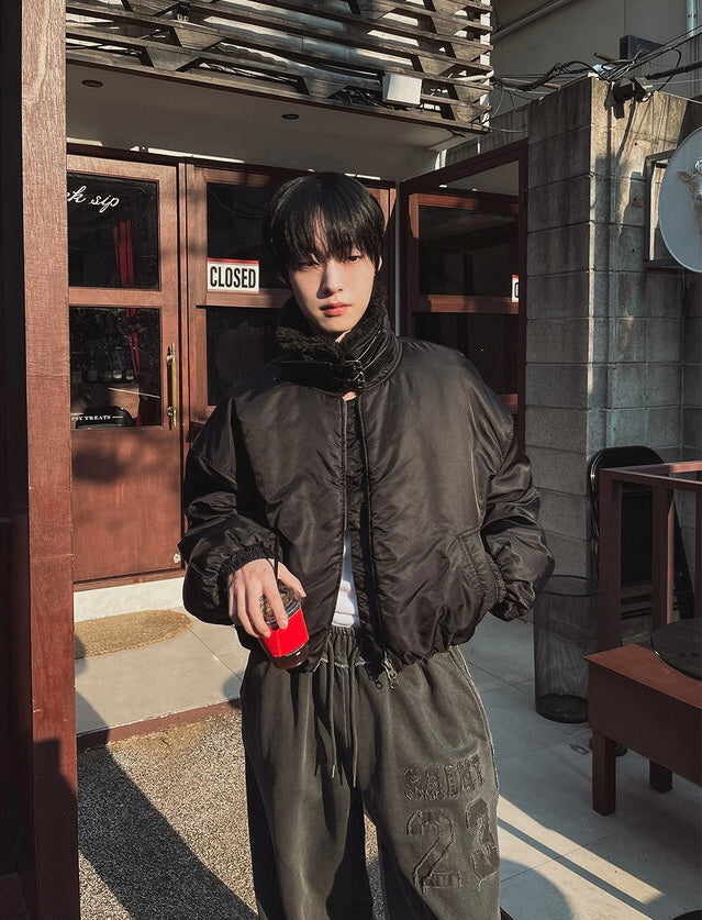 款式超靚！毛絨粒翻領短版拉鏈外套｜2色入