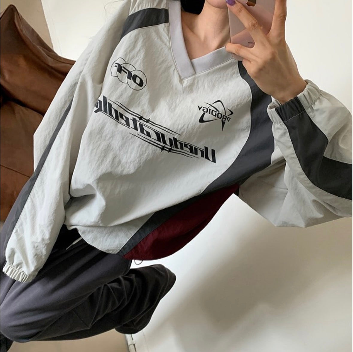 入秋必備!OFF 尼龍拼布印花衛衣