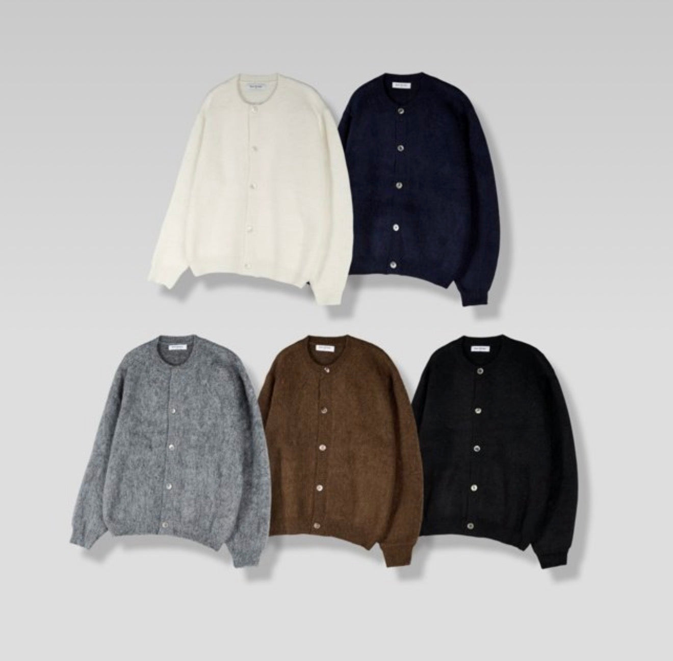 [含11%羊毛]柔軟半剪裁馬海毛純色針織衫