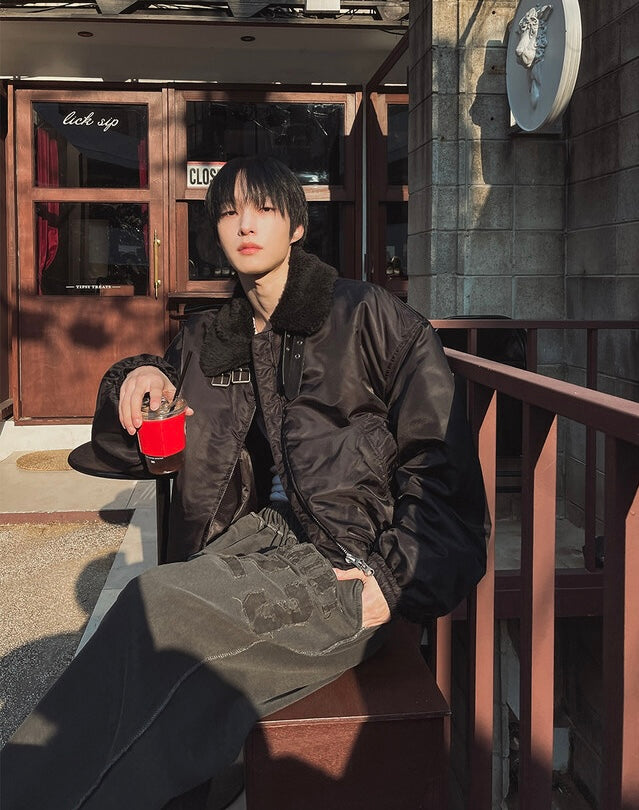 款式超靚！毛絨粒翻領短版拉鏈外套｜2色入