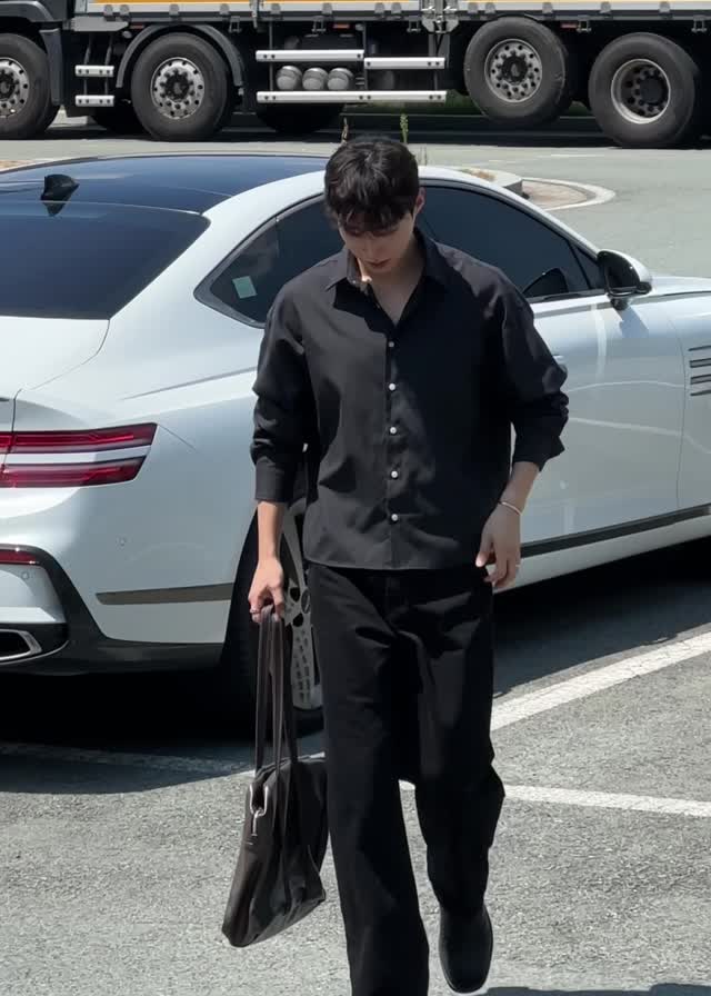 四季皆可穿！經典半短版牛津恤衫｜6色入