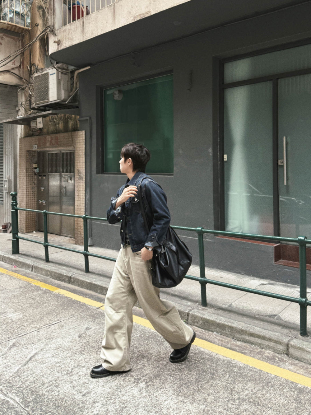 福利價!!!!經典款短版牛仔外套｜1色入