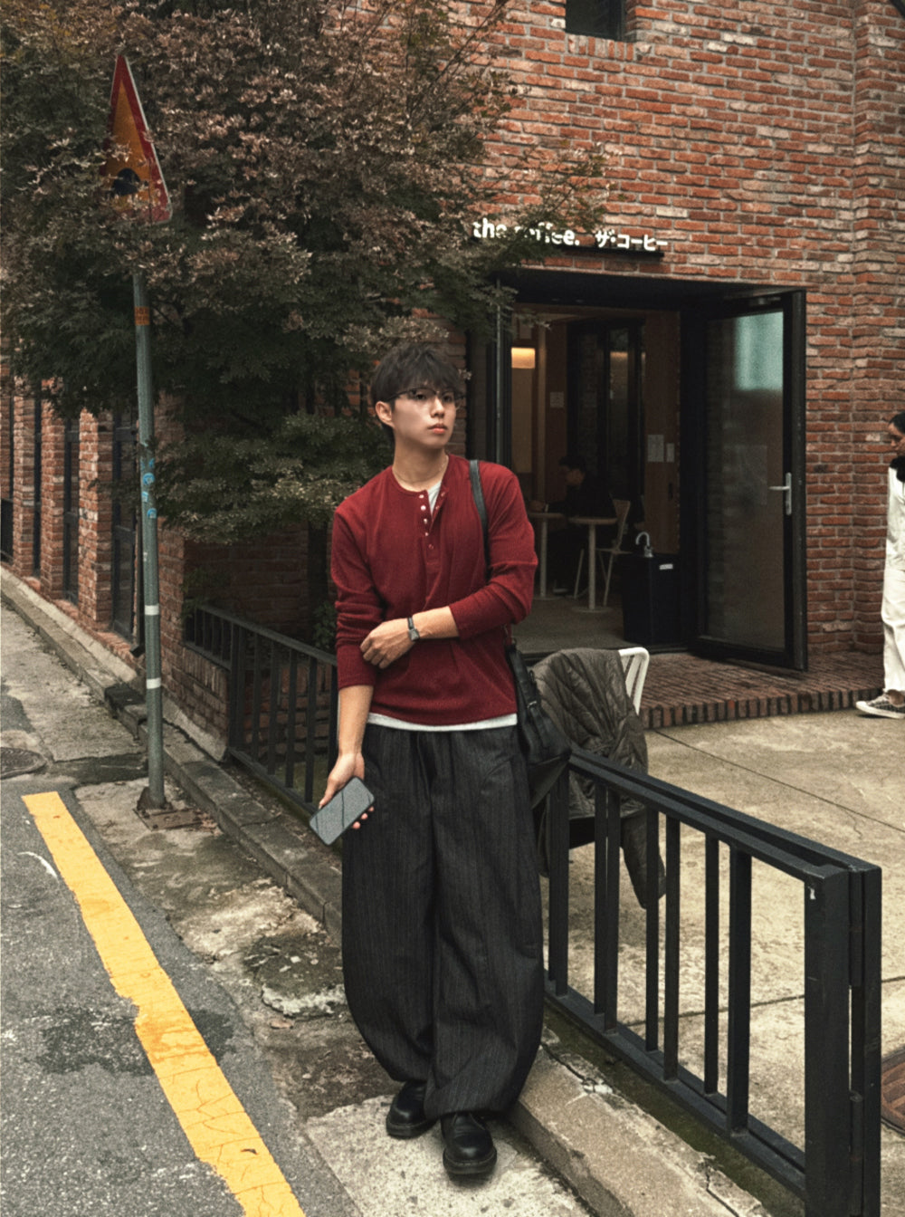 紳士風單品！假兩件細坑紋亨利領Tee｜4色入