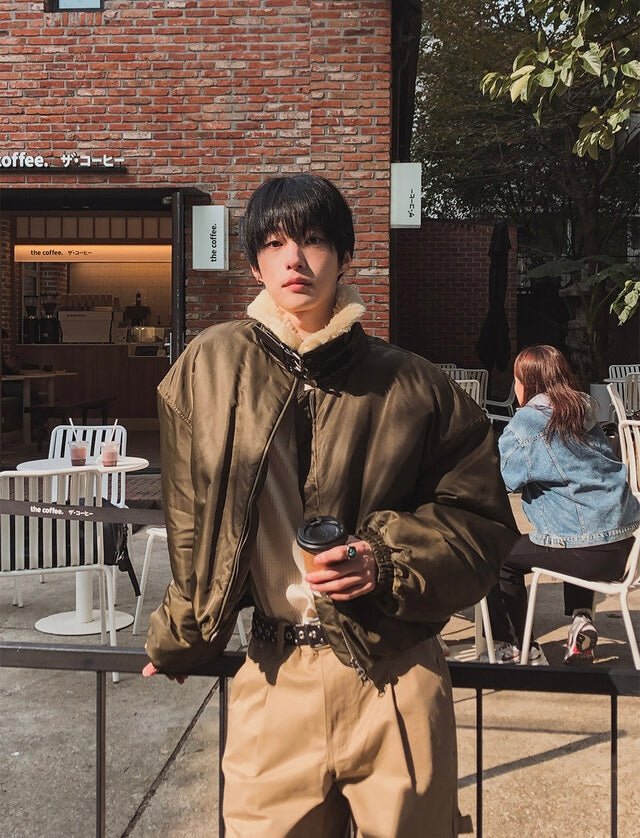 款式超靚！毛絨粒翻領短版拉鏈外套｜2色入