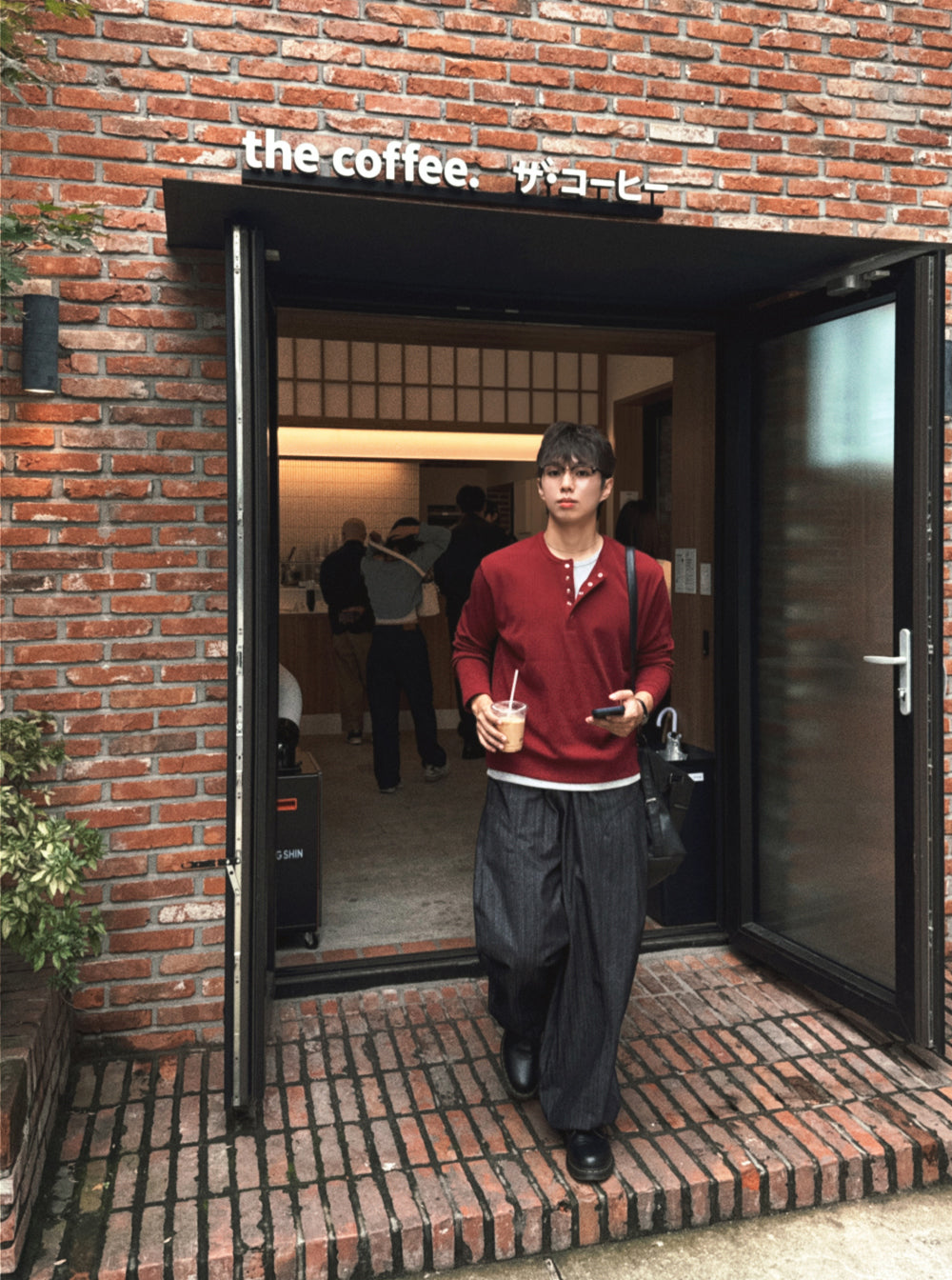 紳士風單品！假兩件細坑紋亨利領Tee｜4色入