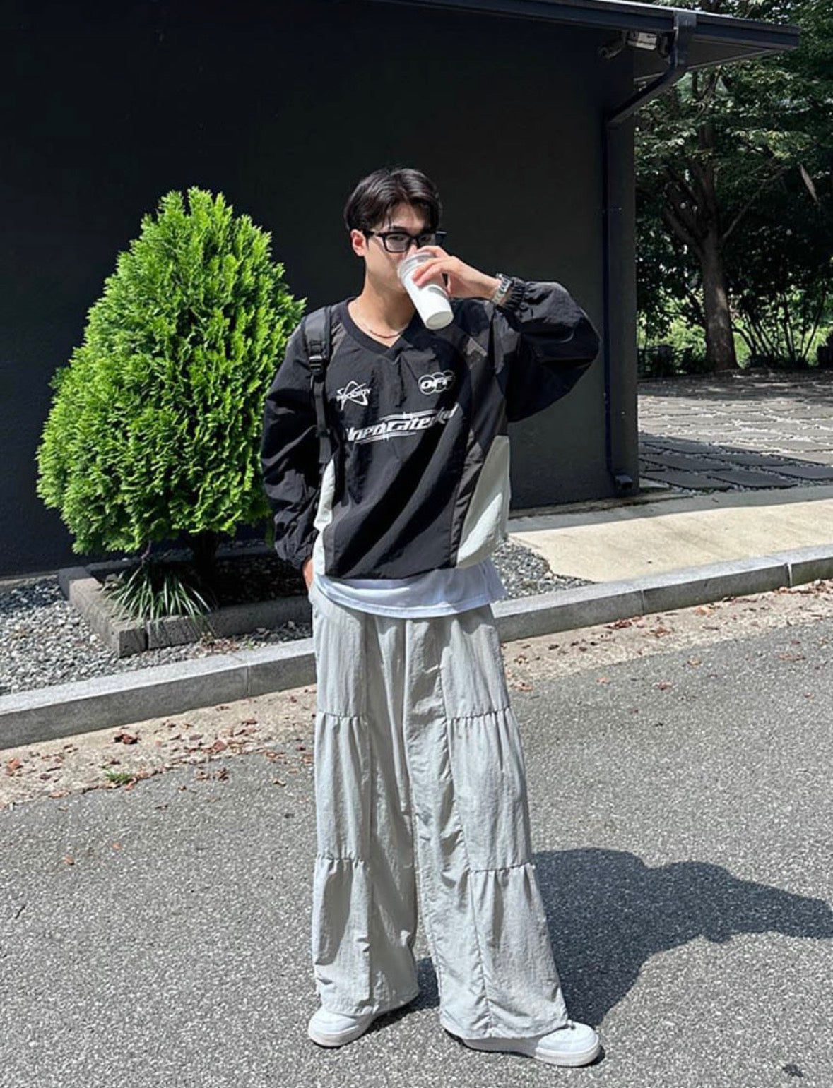 入秋必備!OFF 尼龍拼布印花衛衣