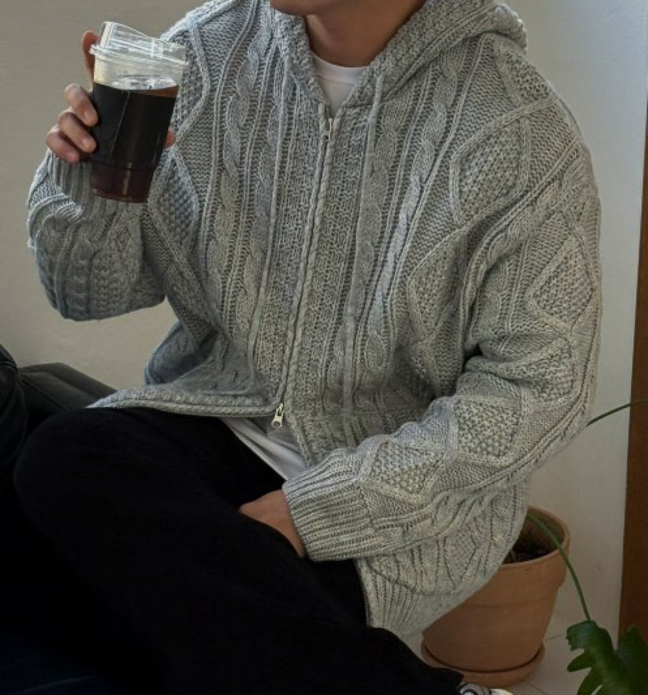 [軟糯手感] 扭紋連帽針織拉鍊外套