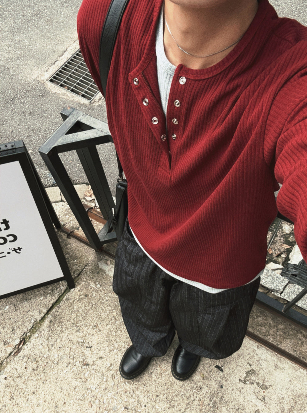 紳士風單品！假兩件細坑紋亨利領Tee｜4色入