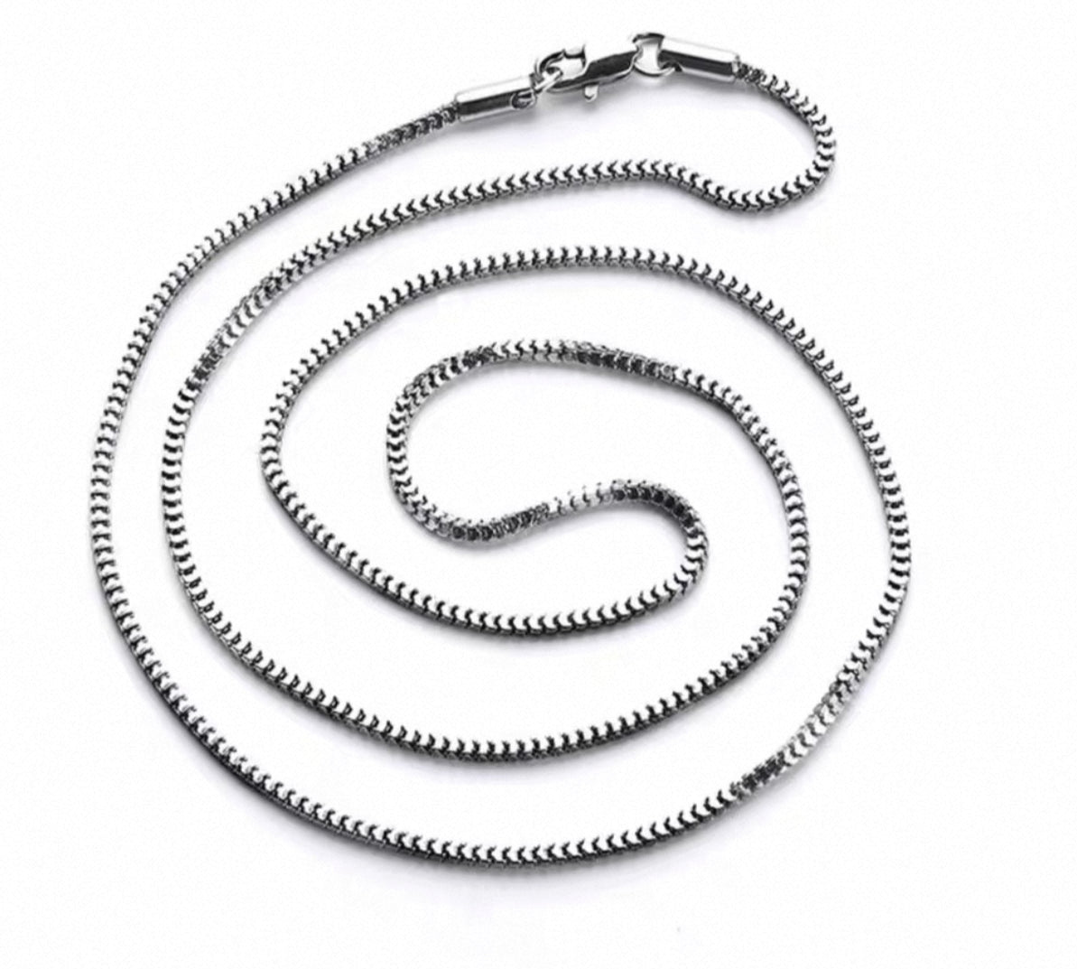 Basic snake chain necklace