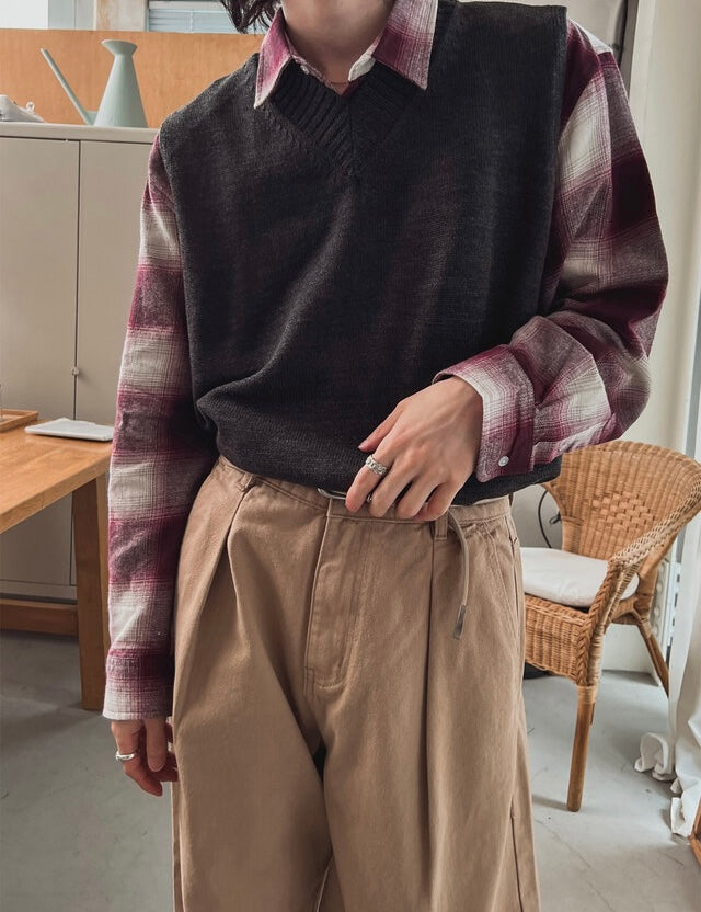 基礎款必入！純色 V領針織背心 | 8色入