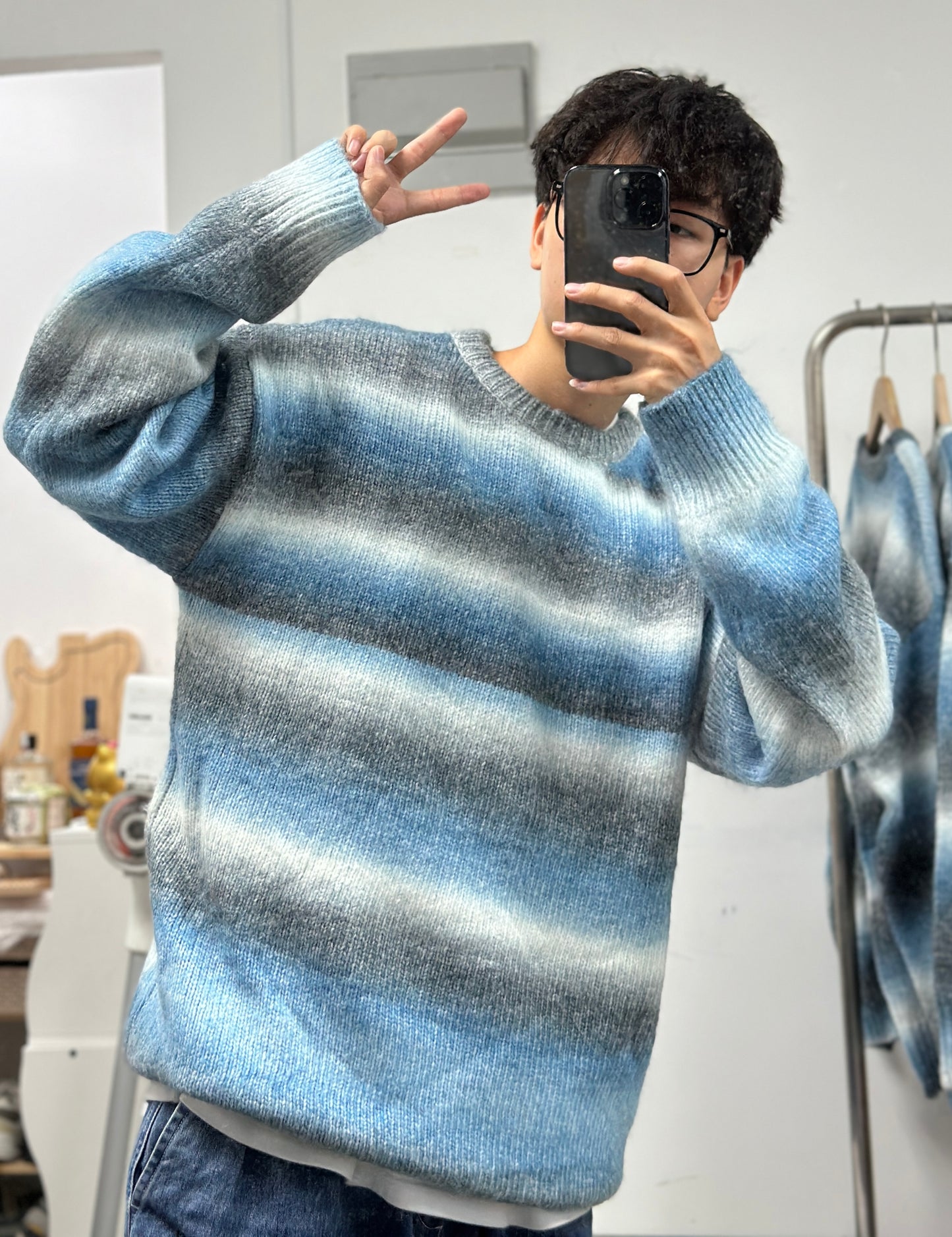 「銷量超100件！」Gradient design Crew neck Cardigan(👑冬季全店銷量NO.1️⃣）