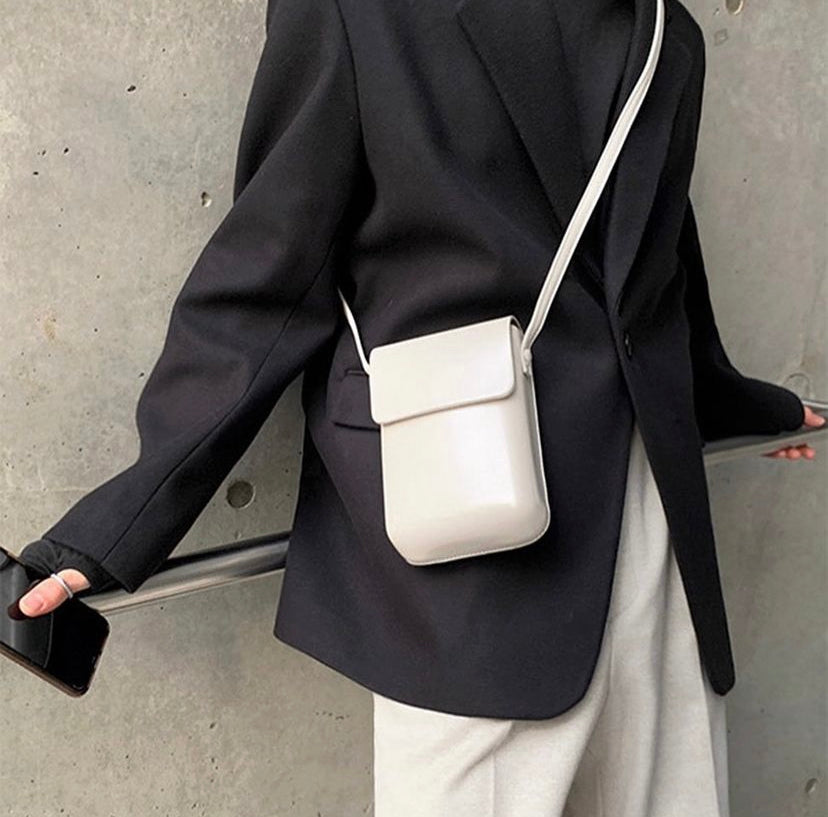 Cross-body bags